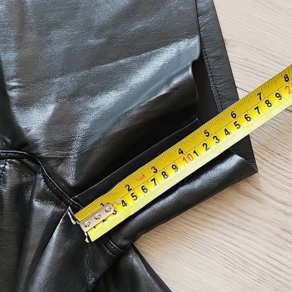 Wilfred Mercury High Waisted Vegan Leather Pleather Shorts, Size 12 - Picture 9 of 15